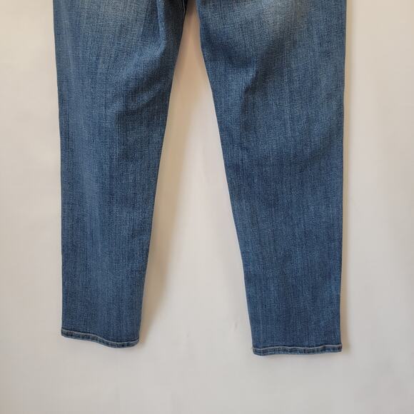 Liverpool Boyfriend Jeans Medium Wash Size 8 - Picture 6 of 16